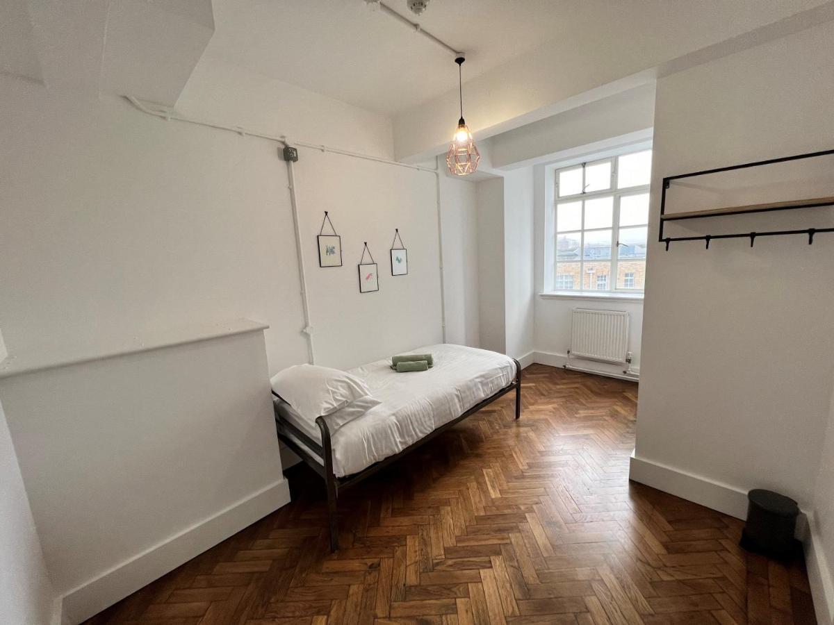 The Bristol Wing Hostel Luaran gambar